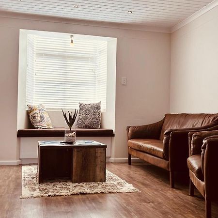Nautilus 2 Bedroom Self-Catering Apartment Суакопмунд Екстериор снимка