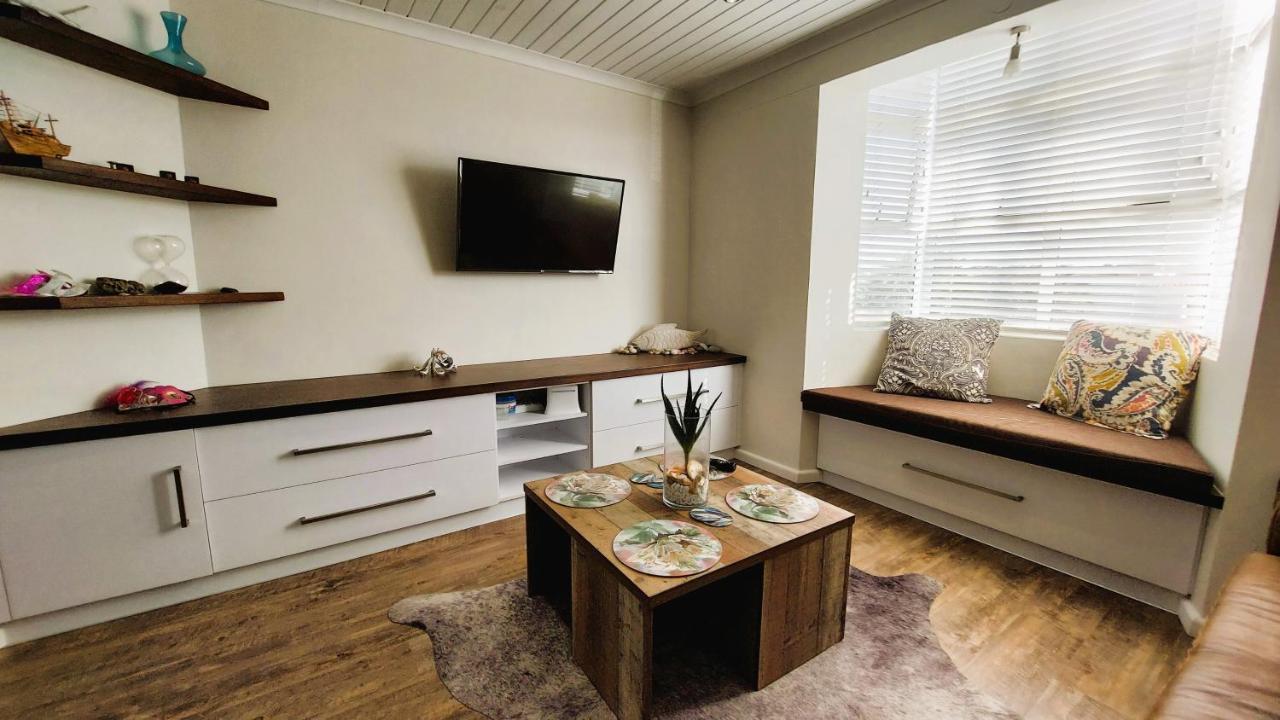 Nautilus 2 Bedroom Self-Catering Apartment Суакопмунд Екстериор снимка