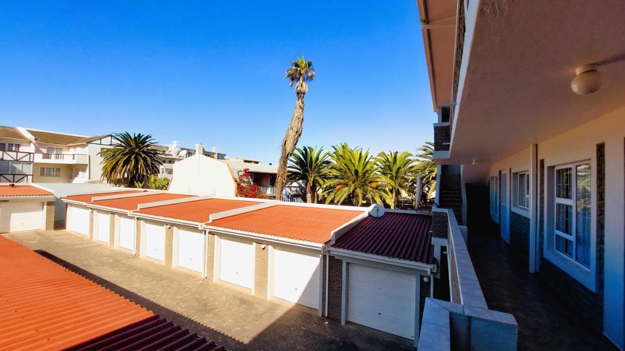 Nautilus 2 Bedroom Self-Catering Apartment Суакопмунд Екстериор снимка